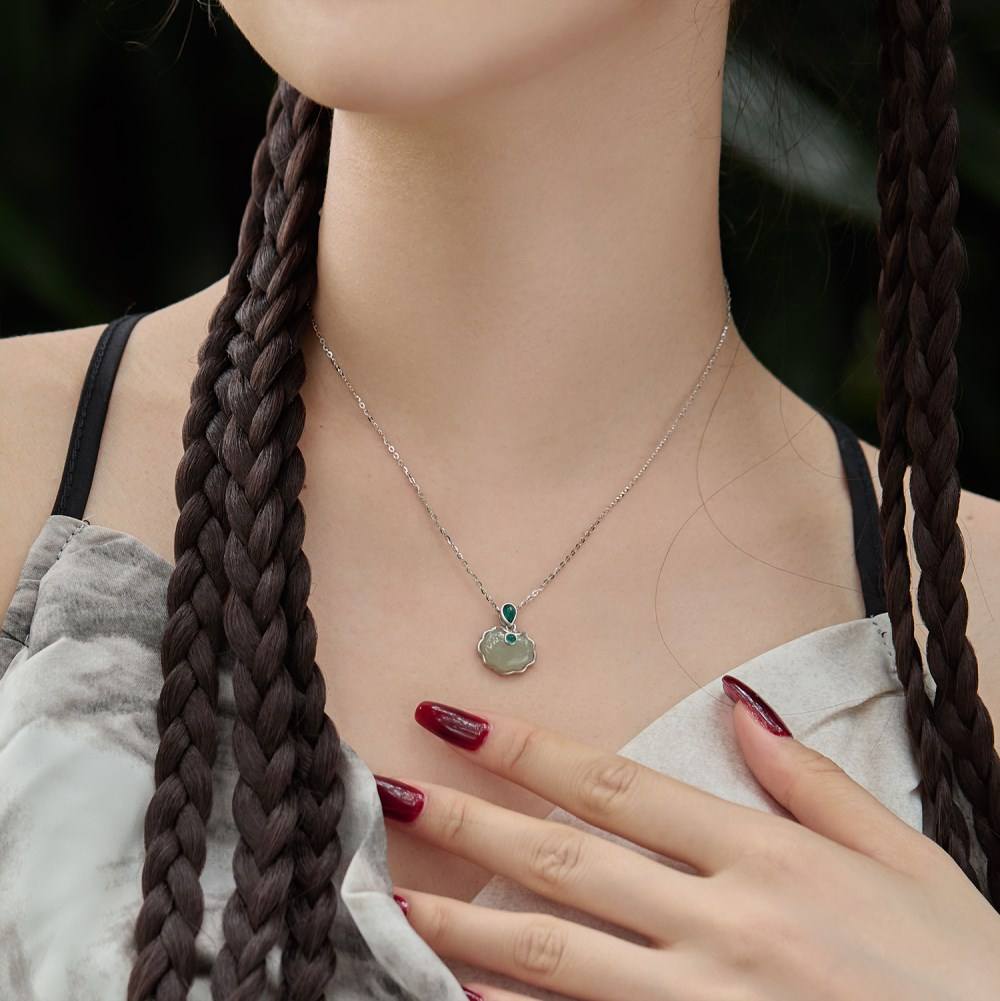 YT Hotan Jade Necklace Female Lock Bag Pendant Chain Necklaces For Women Gift