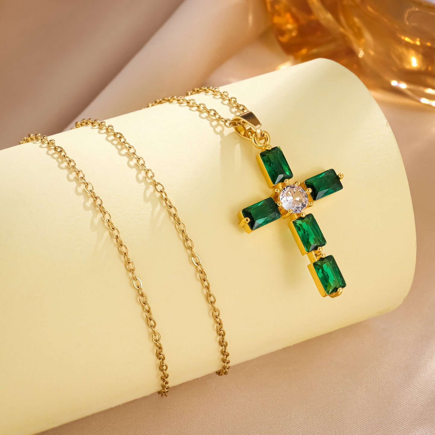YT Bamboo career high rise zircon cross necklace